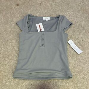 NEW WITH TAGS Small Grey T-Shirt.